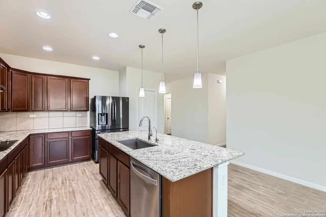 Photo of 2832 Klein Way