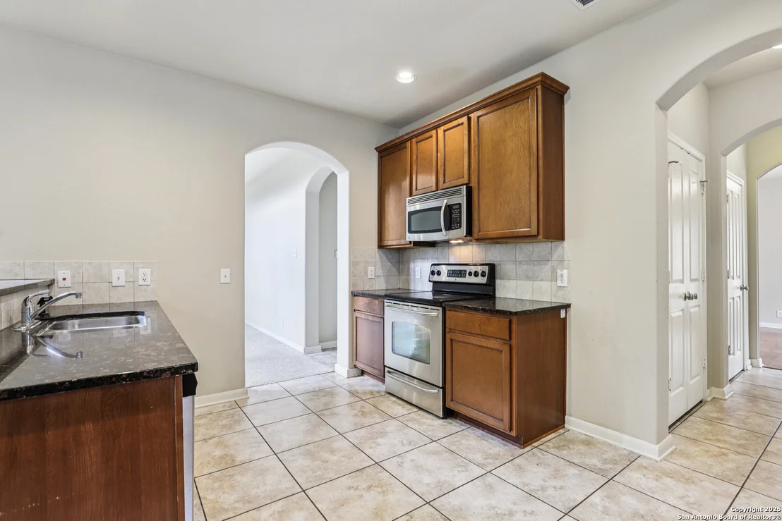 Photo of 7638 Kings Spring