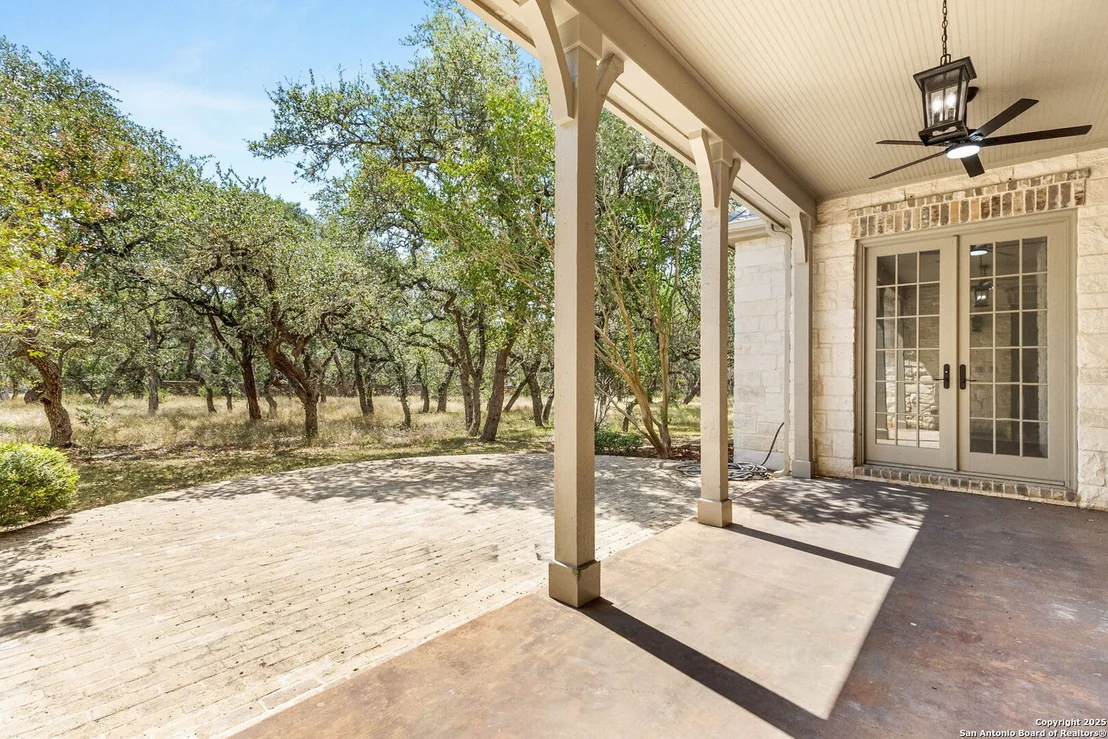 Photo of 25960 Bent Bluff