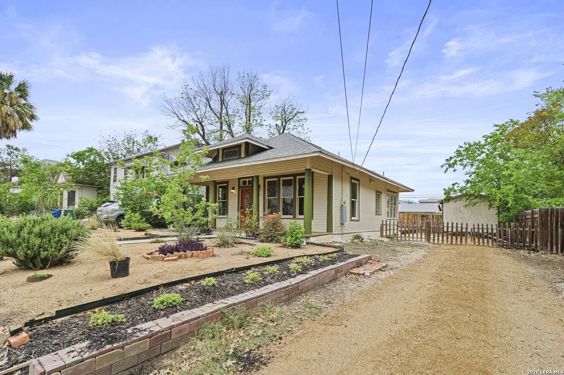 Photo of 235 CORNELL AVE