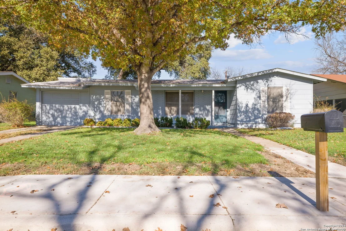 Photo of 1815 Montview