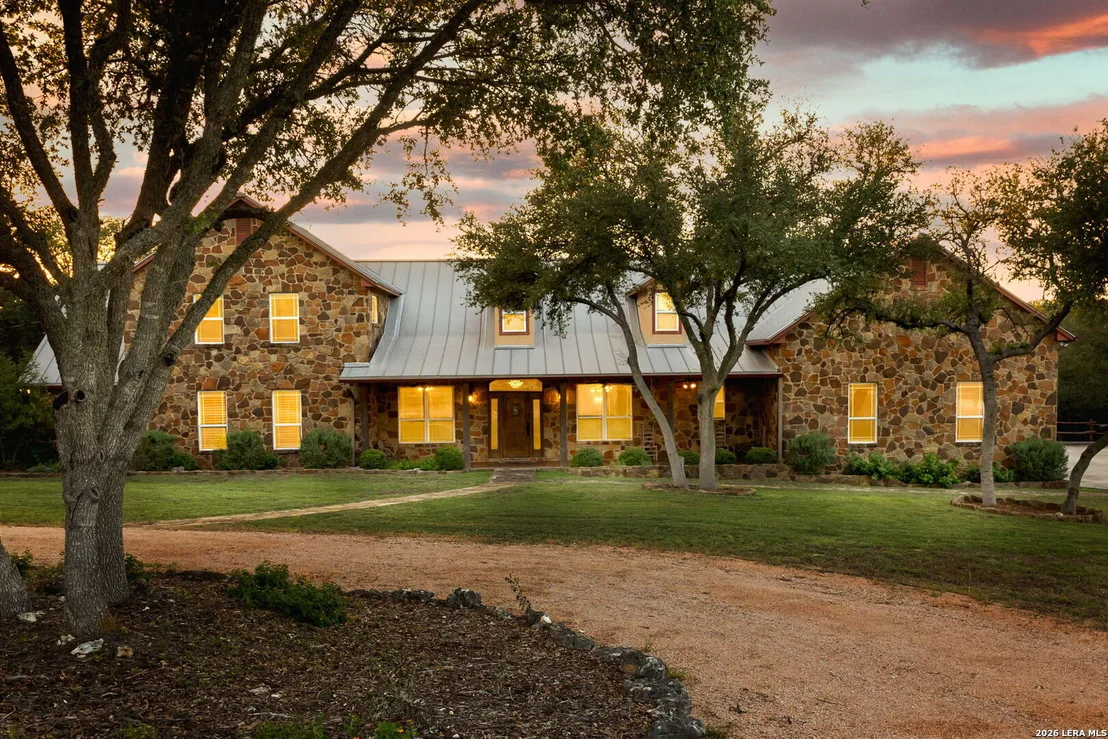 Photo of 246 Stonebrook Rdg