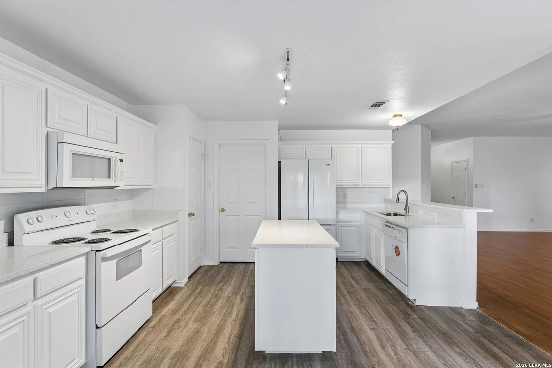 Photo of 2148 Stonehaven