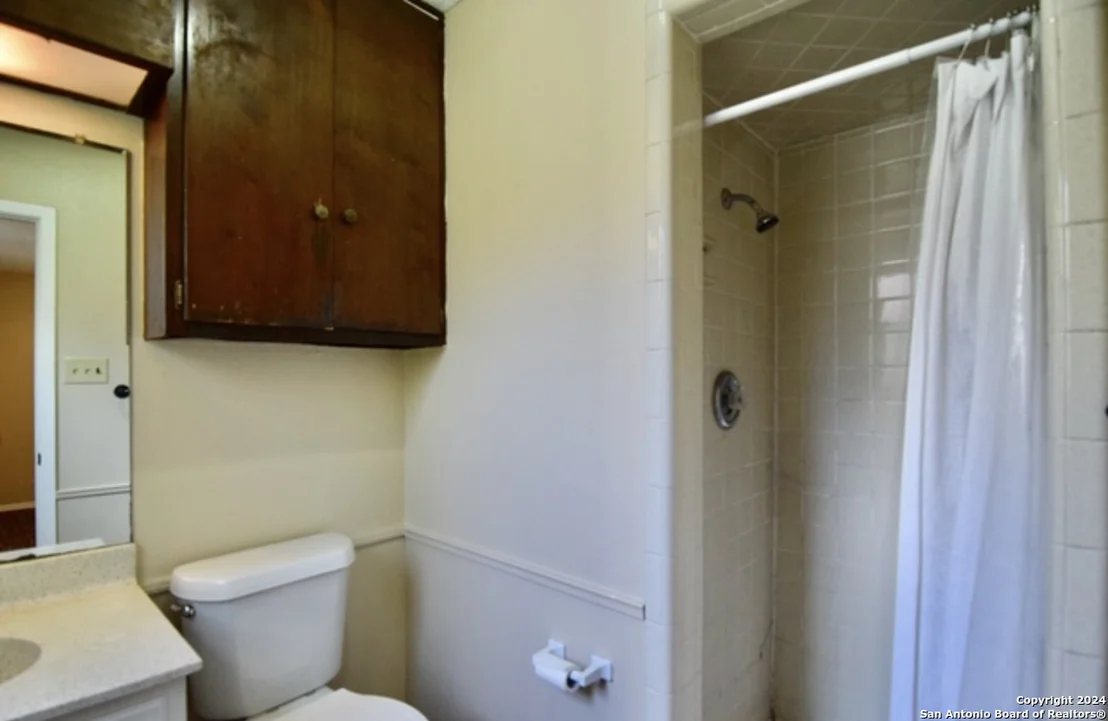 Photo of 7418 MEADOW HL