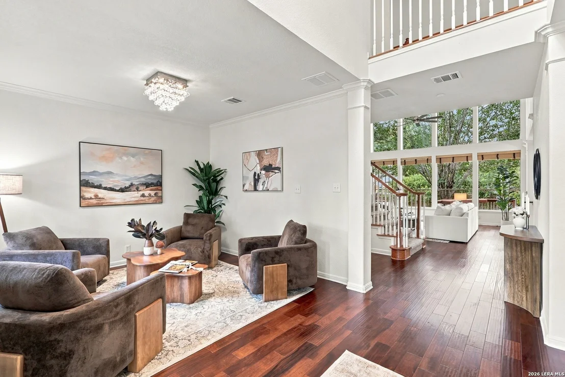 Photo of 18619 Rogers Pl