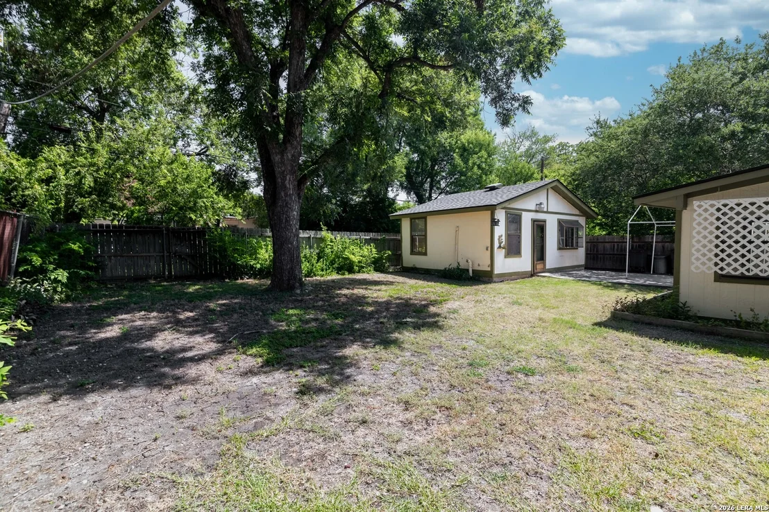 Photo of 555 Dawnview