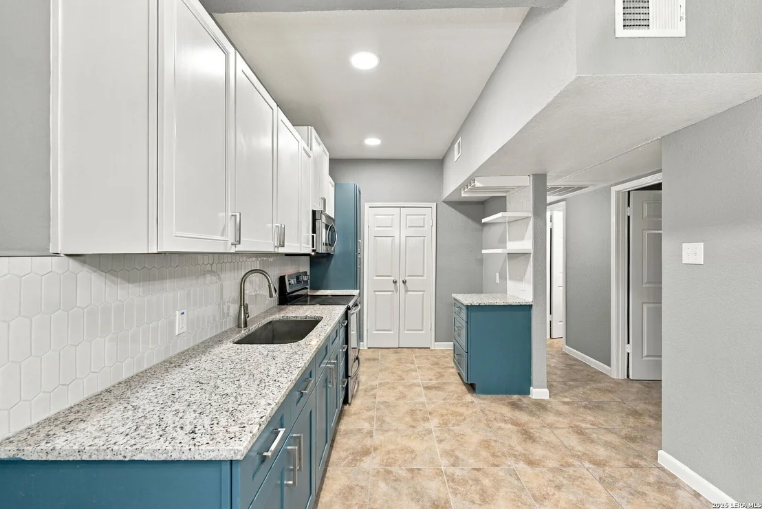 Photo of Unit 213 at 8633 DATAPOINT DR