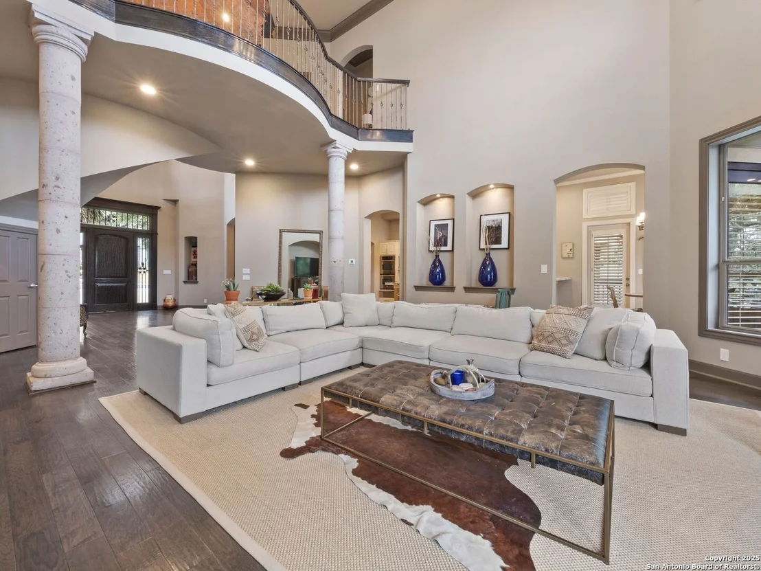 Photo of 25 STRATTON LANE