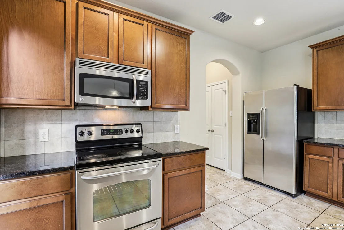 Photo of 7638 Kings Spring