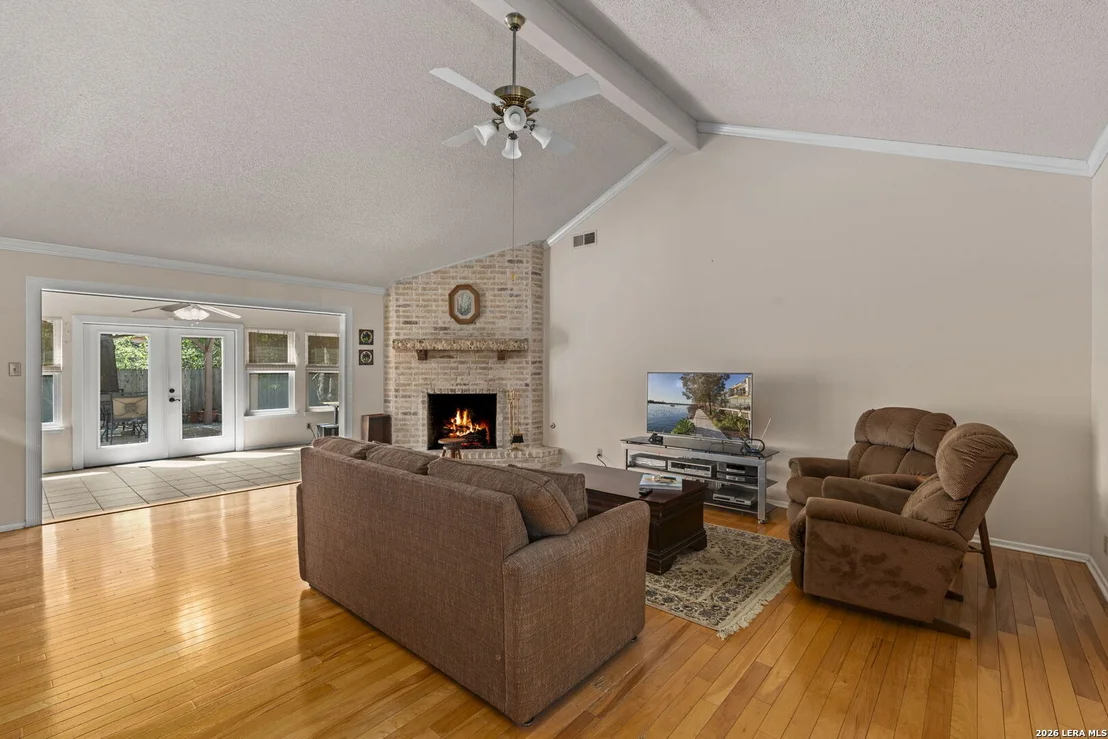 Photo of 2422 Shadow Cliff St