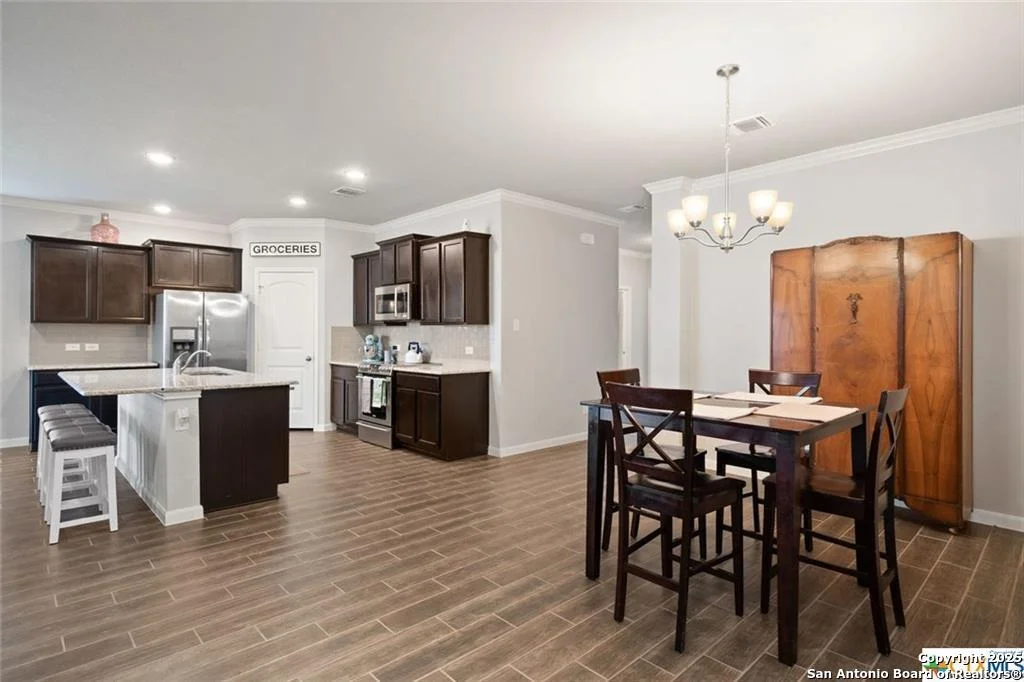 Photo of 913 Cypress Ml