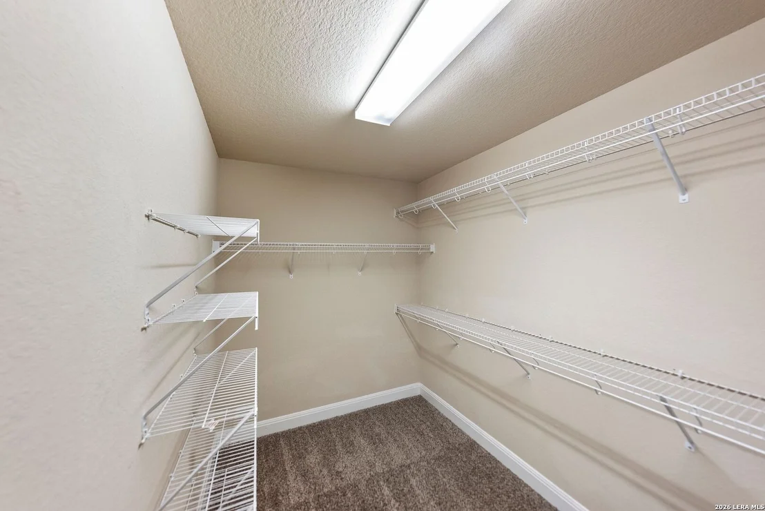 Photo of 2522 Middleground