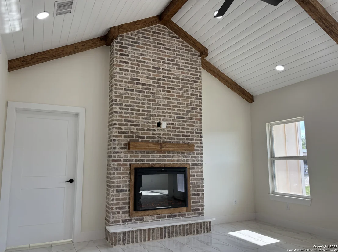 Photo of 809 N CAMP STREET