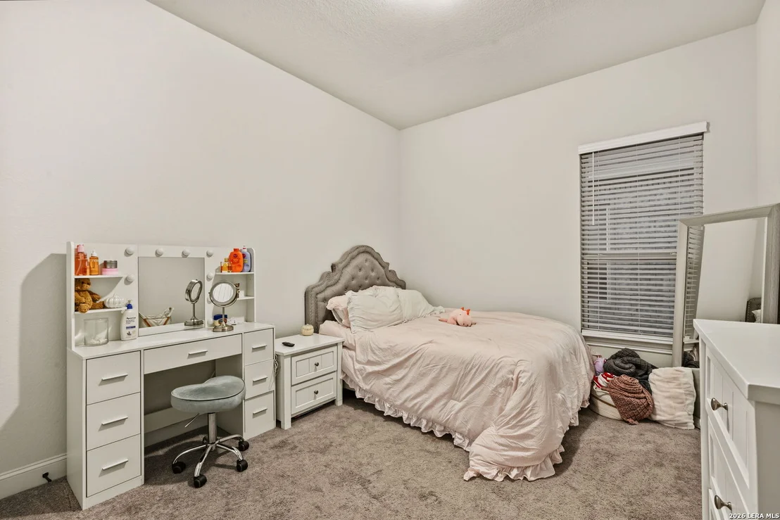 Photo of 122 HUNTWICK DR