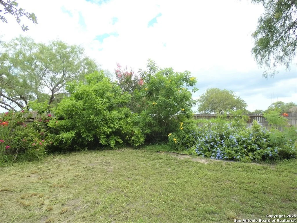 Photo of 158 Bronco Lane