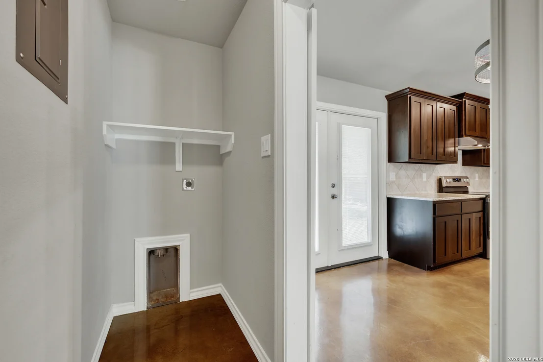 Photo of 3211 HUNTER RD