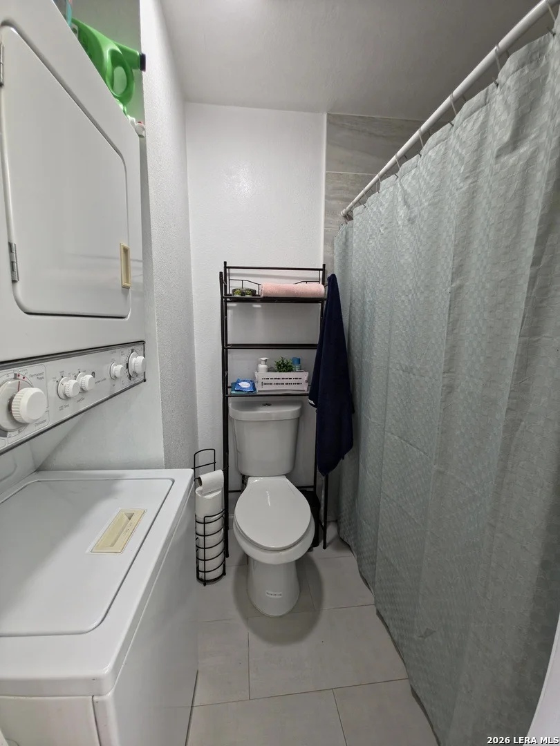 Photo of Unit 310 at 4803 hamilton wolfe