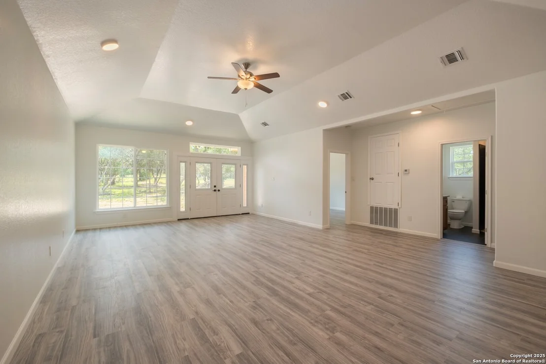Photo of 423 County Road 2471