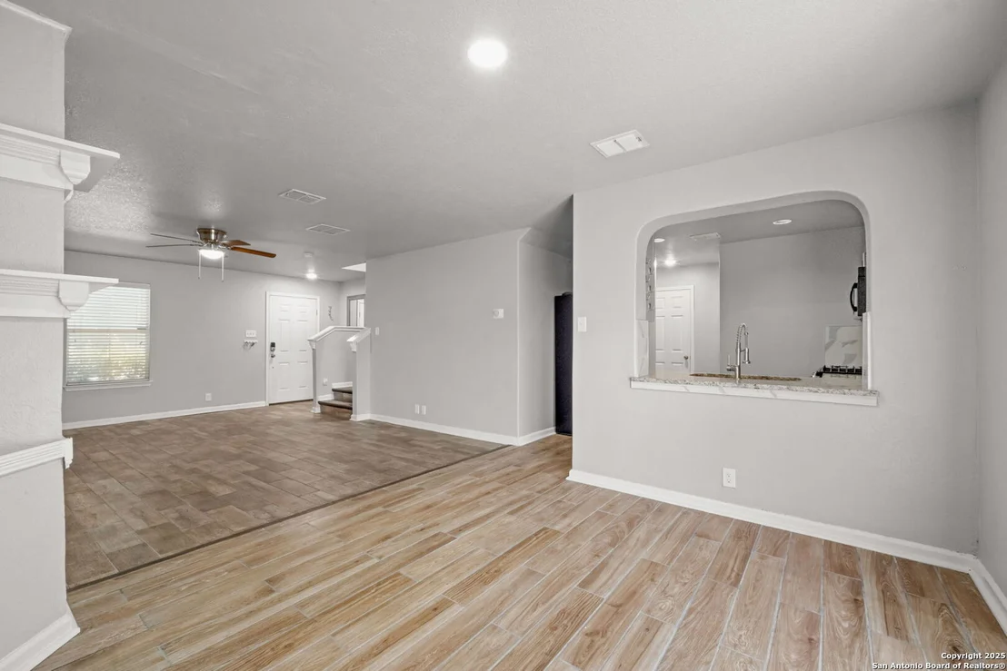 Photo of 2326 Camberly
