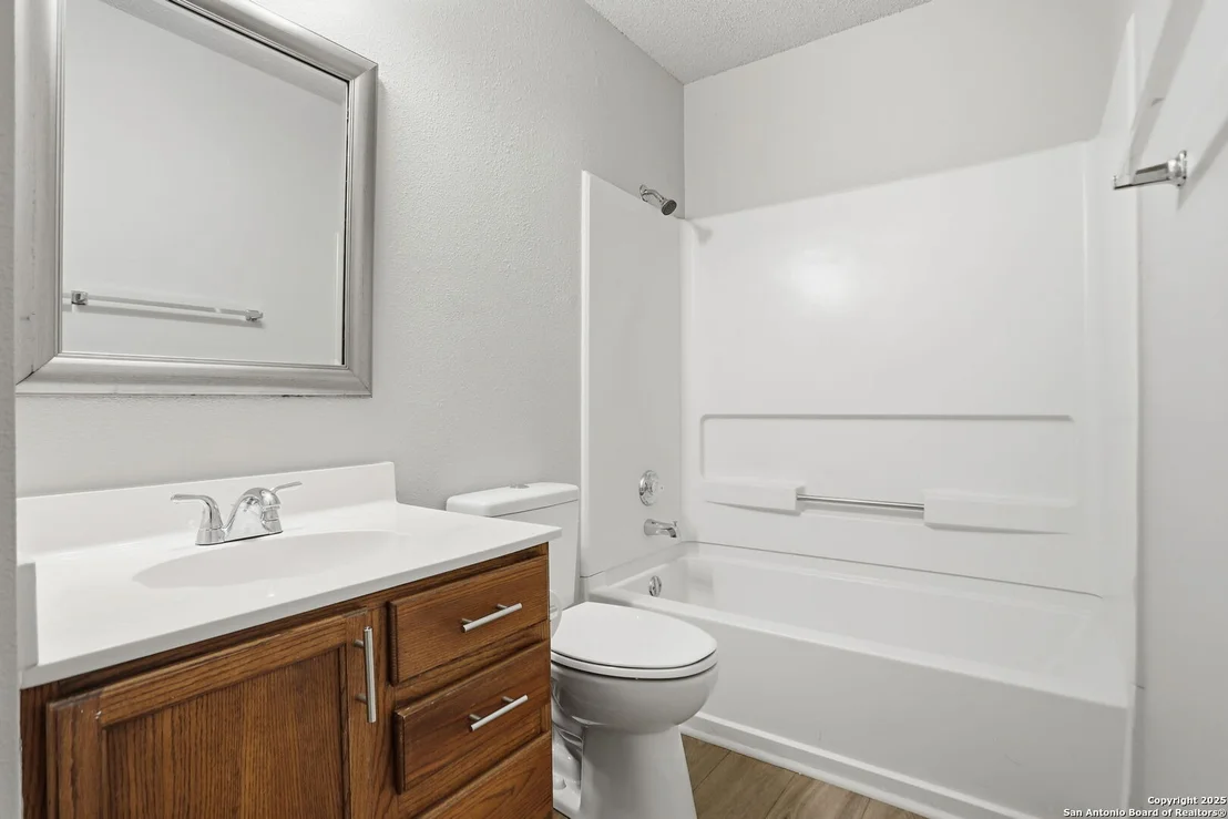 Photo of 8123 Chestnut Manor Dr.