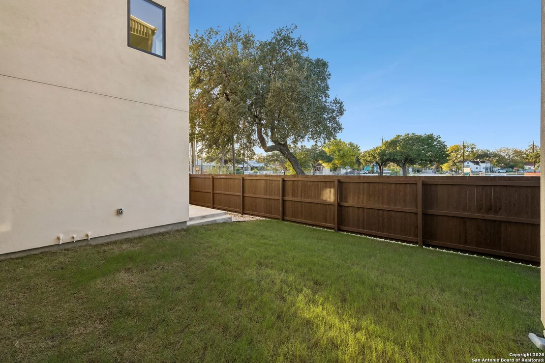 Photo of 502 McMonigal