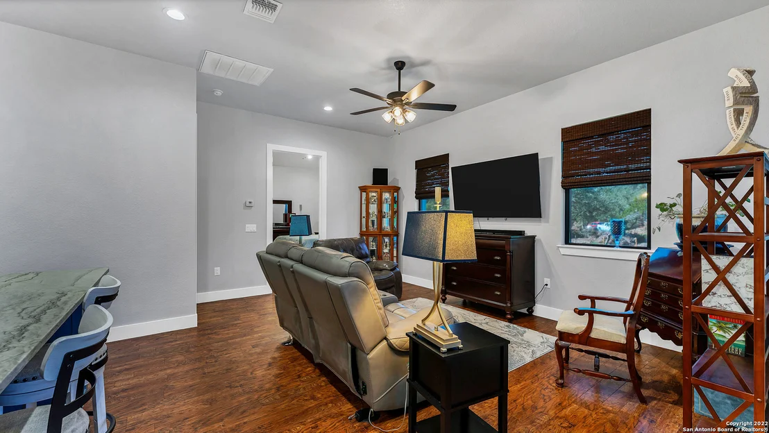 Photo of 1231 Smoky Loop Rd