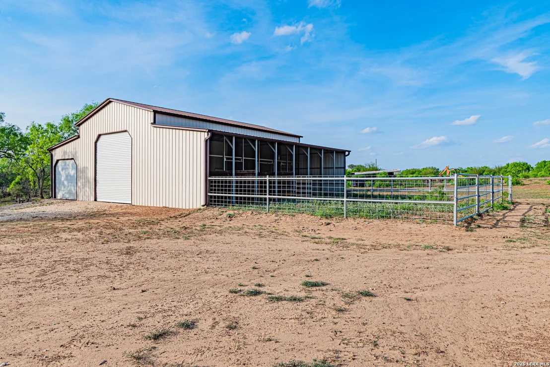 Photo of 819 County Road 356
