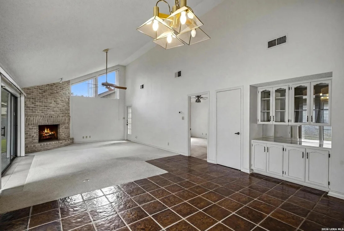 Photo of 3711 HUNTERS CIR