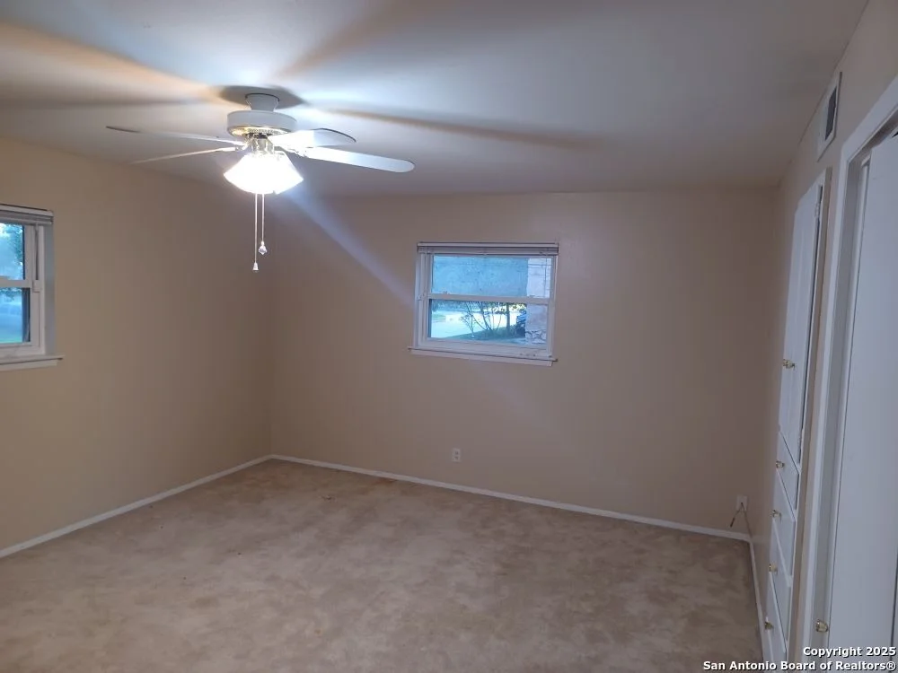 Photo of 405 Kimberly Dr