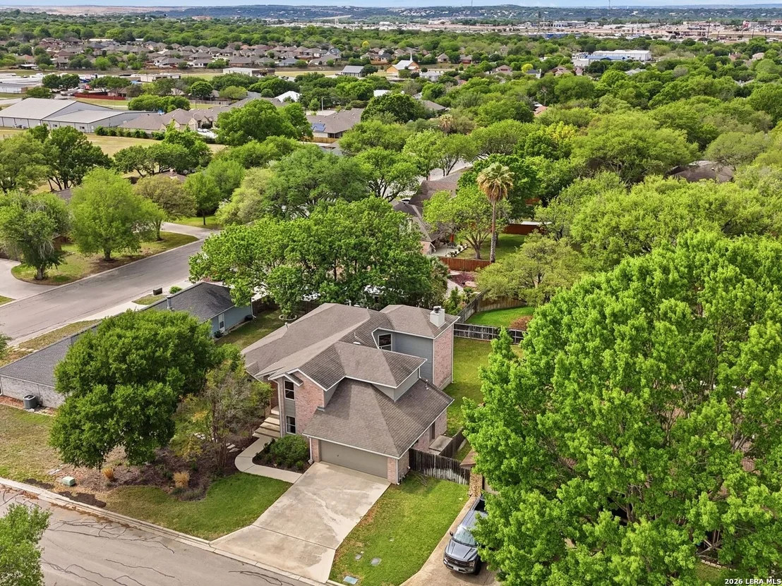 Photo of 968 Queens Dr.