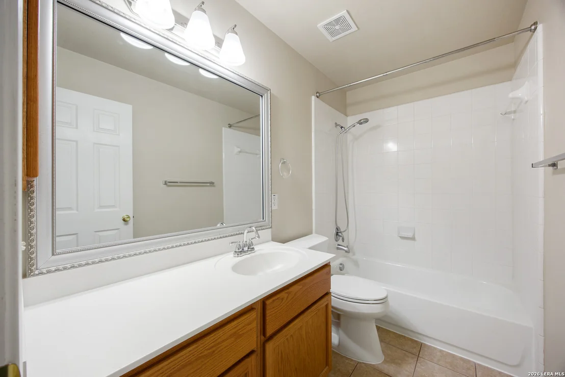 Photo of 17230 Darien Wing