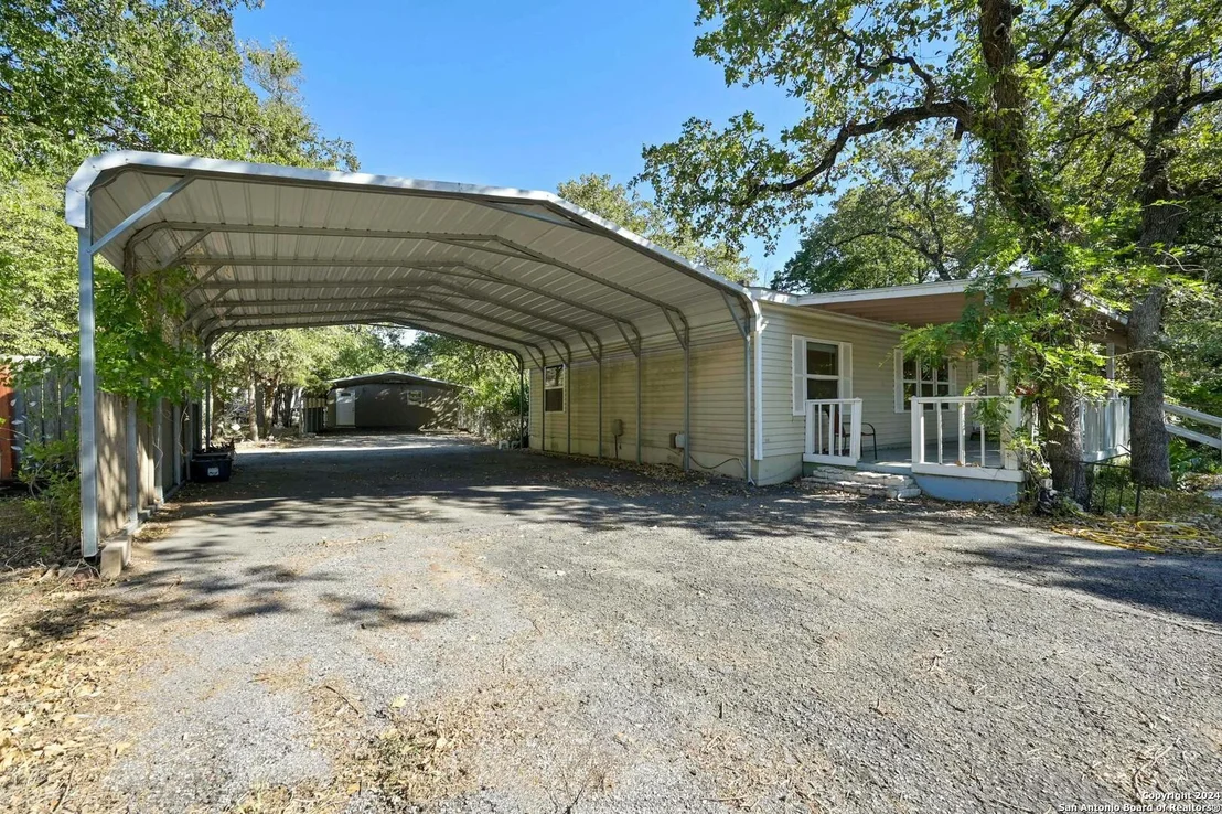 Photo of 1007 Red Bud Drive