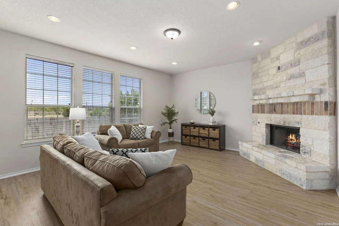 Photo of 228 Winding Riv