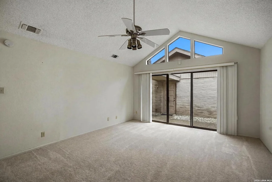 Photo of 3711 HUNTERS CIR