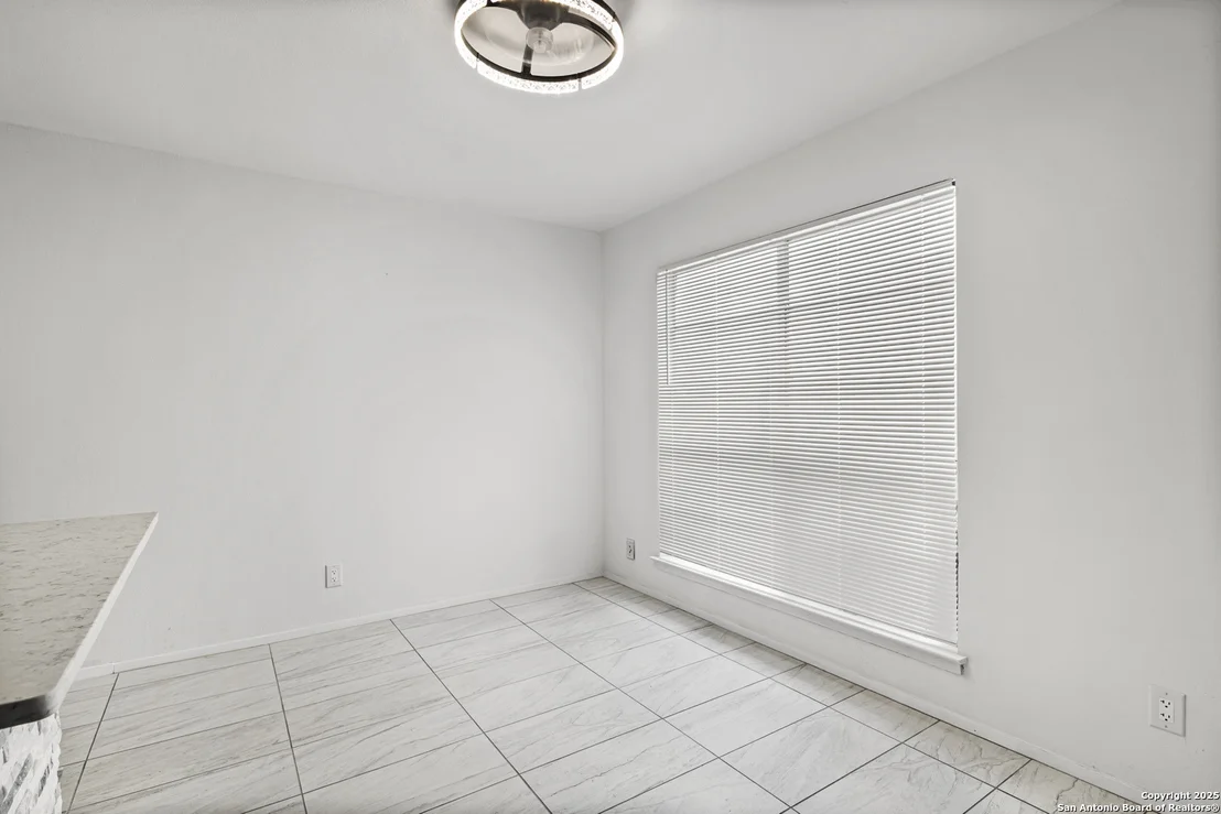 Photo of 2811 Lake Meadow