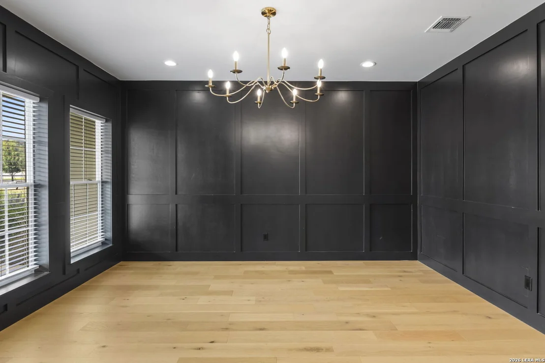 Photo of 807 WADE RD