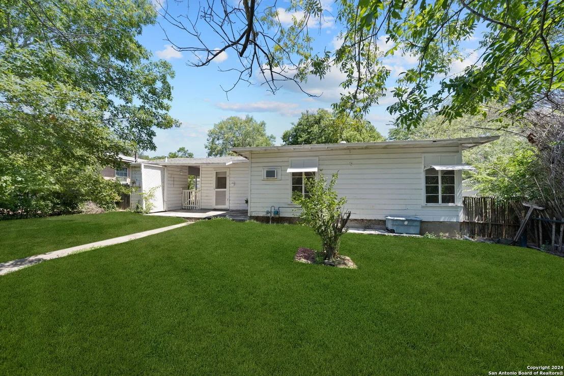 Photo of 434 Sumner Dr