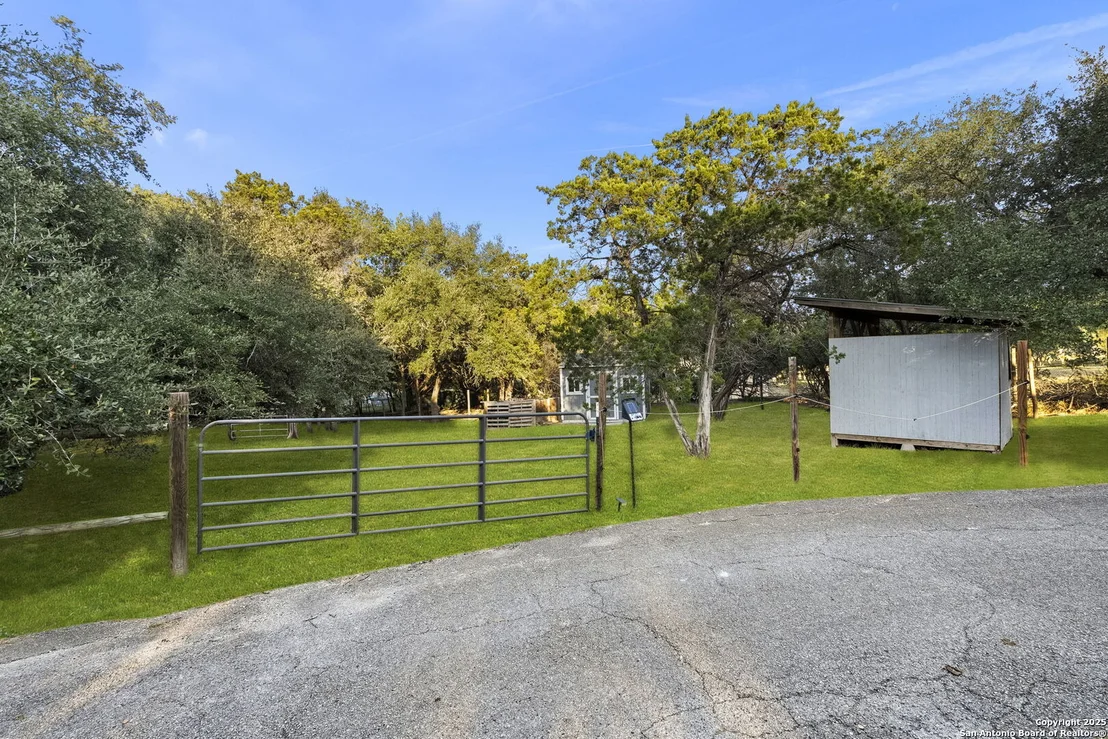 Photo of 9119 Cap Mountain Dr