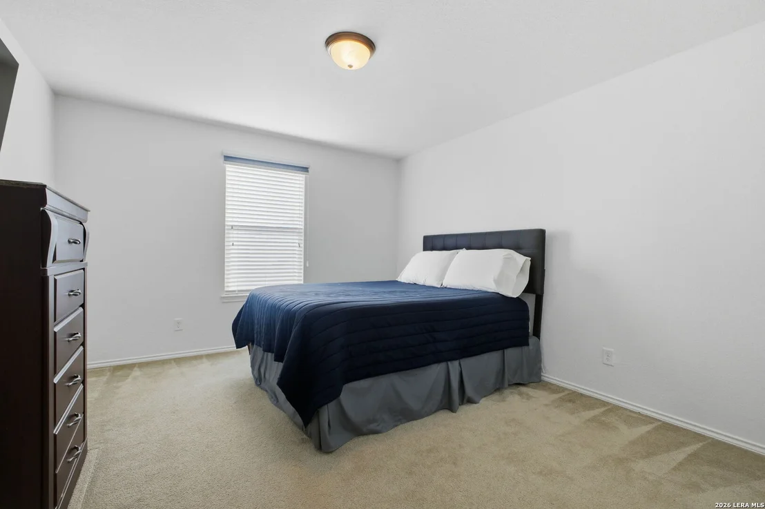 Photo of 20331 Roche Oak