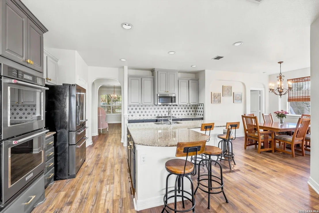 Photo of 3719 Sunset Cliff