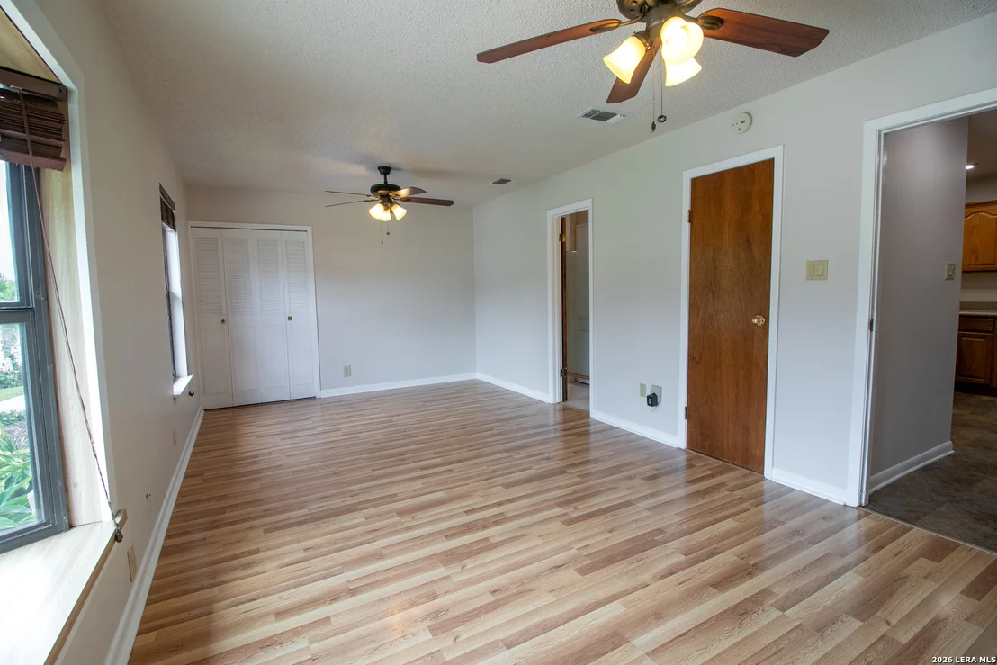 Photo of 4514 CLEAR SPRING DR