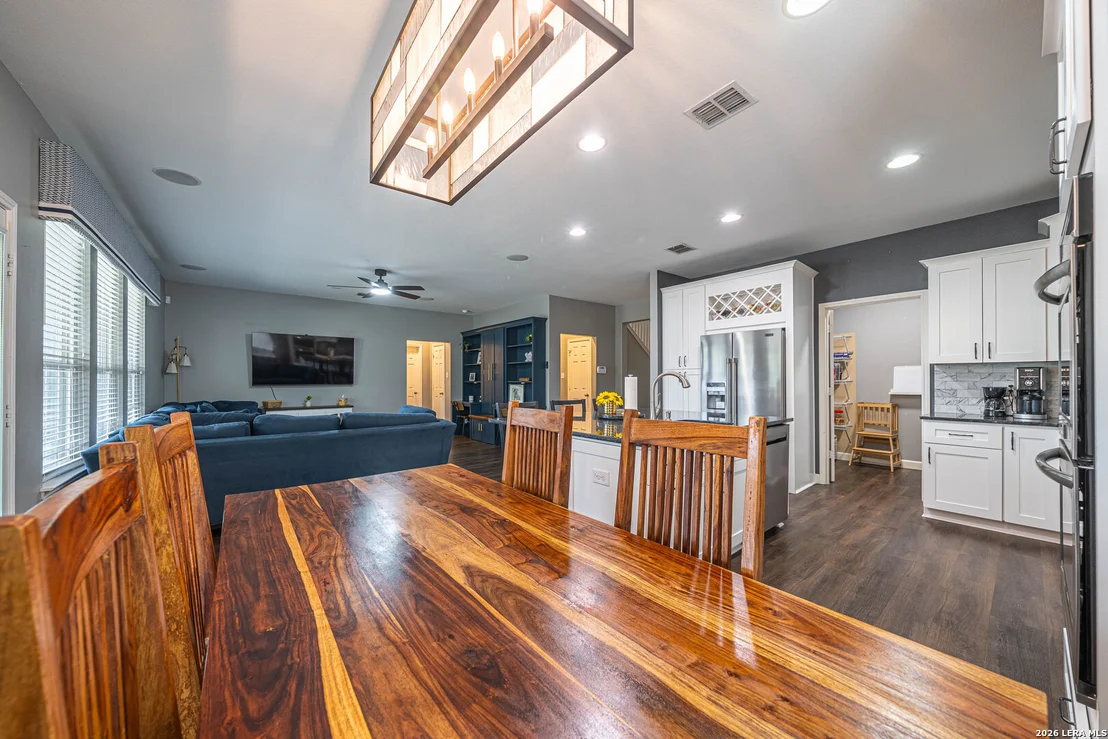 Photo of 206 OLYMPIC DR
