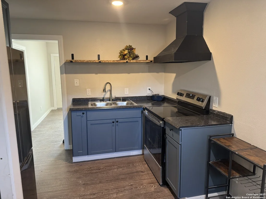 Photo of 207 Goodwin