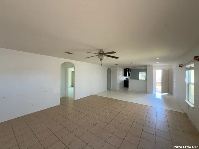 Photo of 15134 Silver Tree