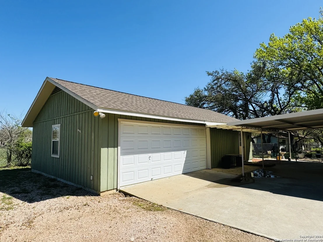 Photo of 110 Cristol Dr