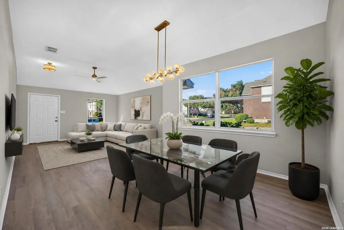 Photo of 1017 SUMMER HAVEN LN