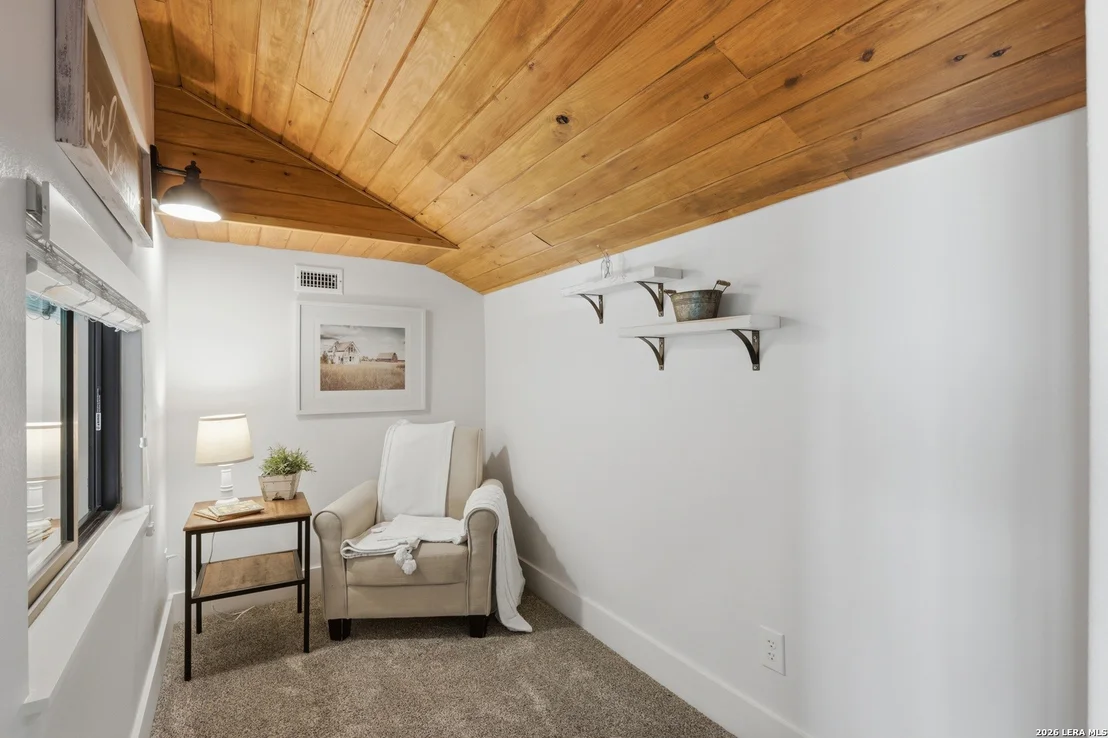 Photo of 231 River Bend Place