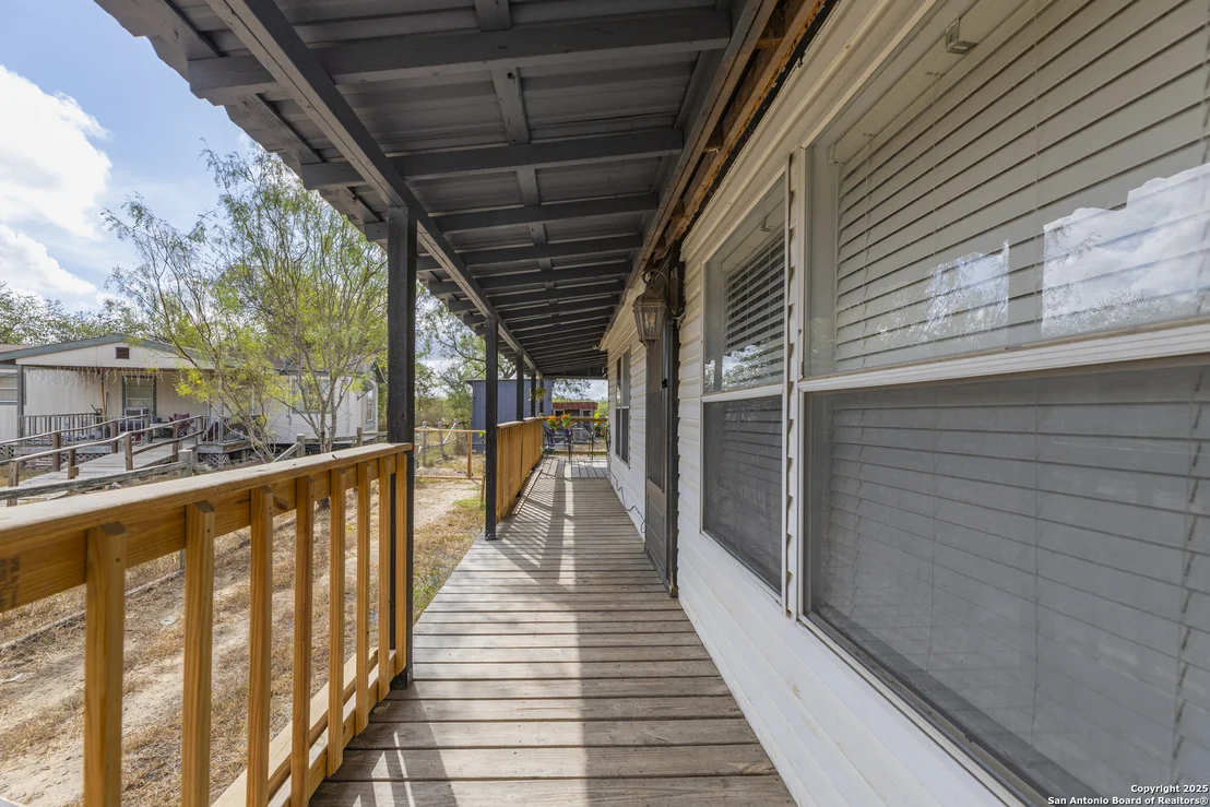 Photo of 323 County Road 6842
