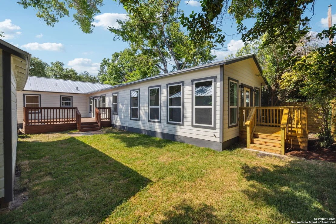 Photo of 135 HARMON DR