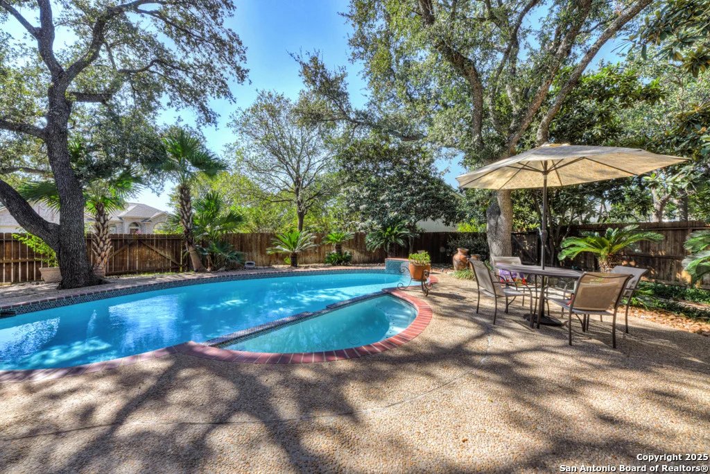 Photo of 2204 Blackoak Bnd